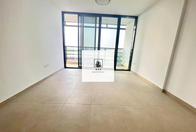 100430880 - Property Image 3