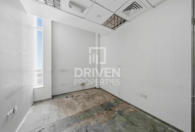 91823387 - Property Image 3