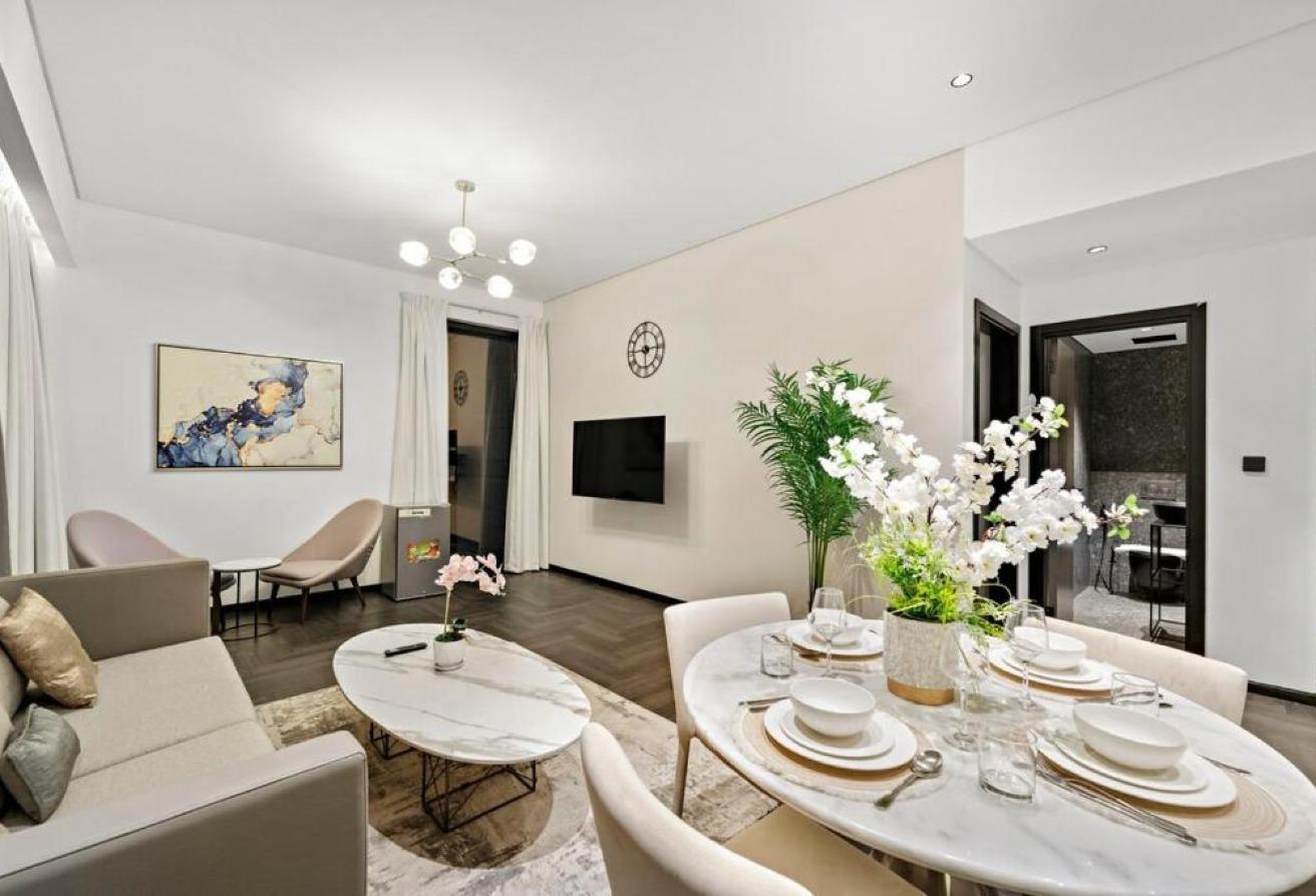 Prime Location | Excellent Condition | O TEN photo 3