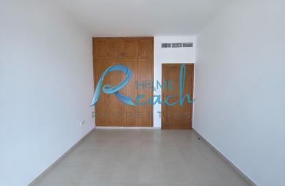 Apartment - 3 Bedrooms - 4 Bathrooms for rent in Al Khalidiya - Abu Dhabi