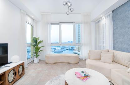 Apartment - 3 Bedrooms - 4 Bathrooms for rent in Marina Residences 1 - Marina Residences - Palm Jumeirah - Dubai