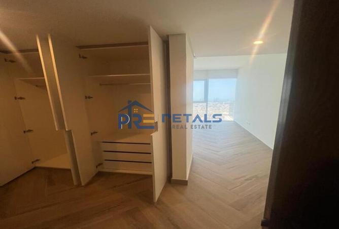 75402604 - Property Image 3