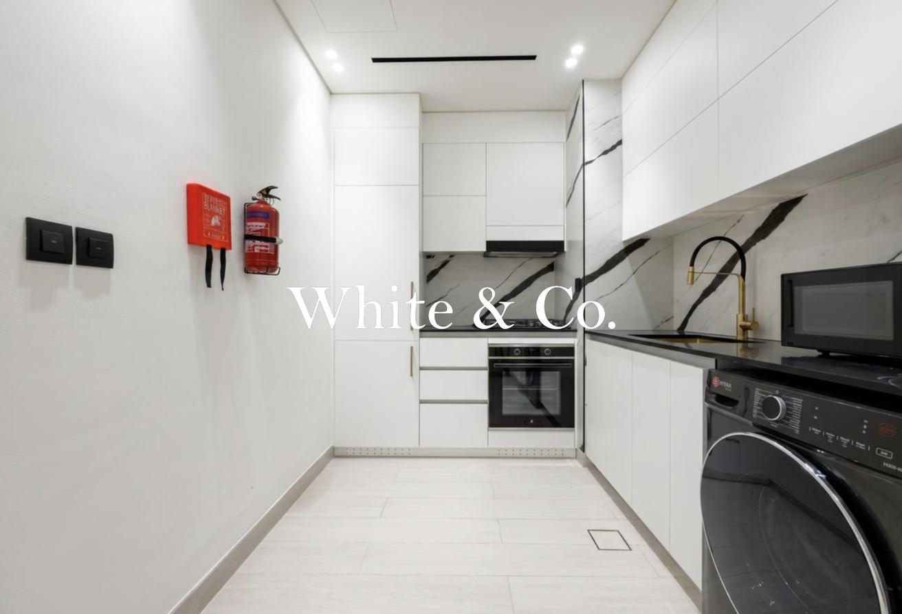Premium Studio | Bay Square View | Modern photo 9