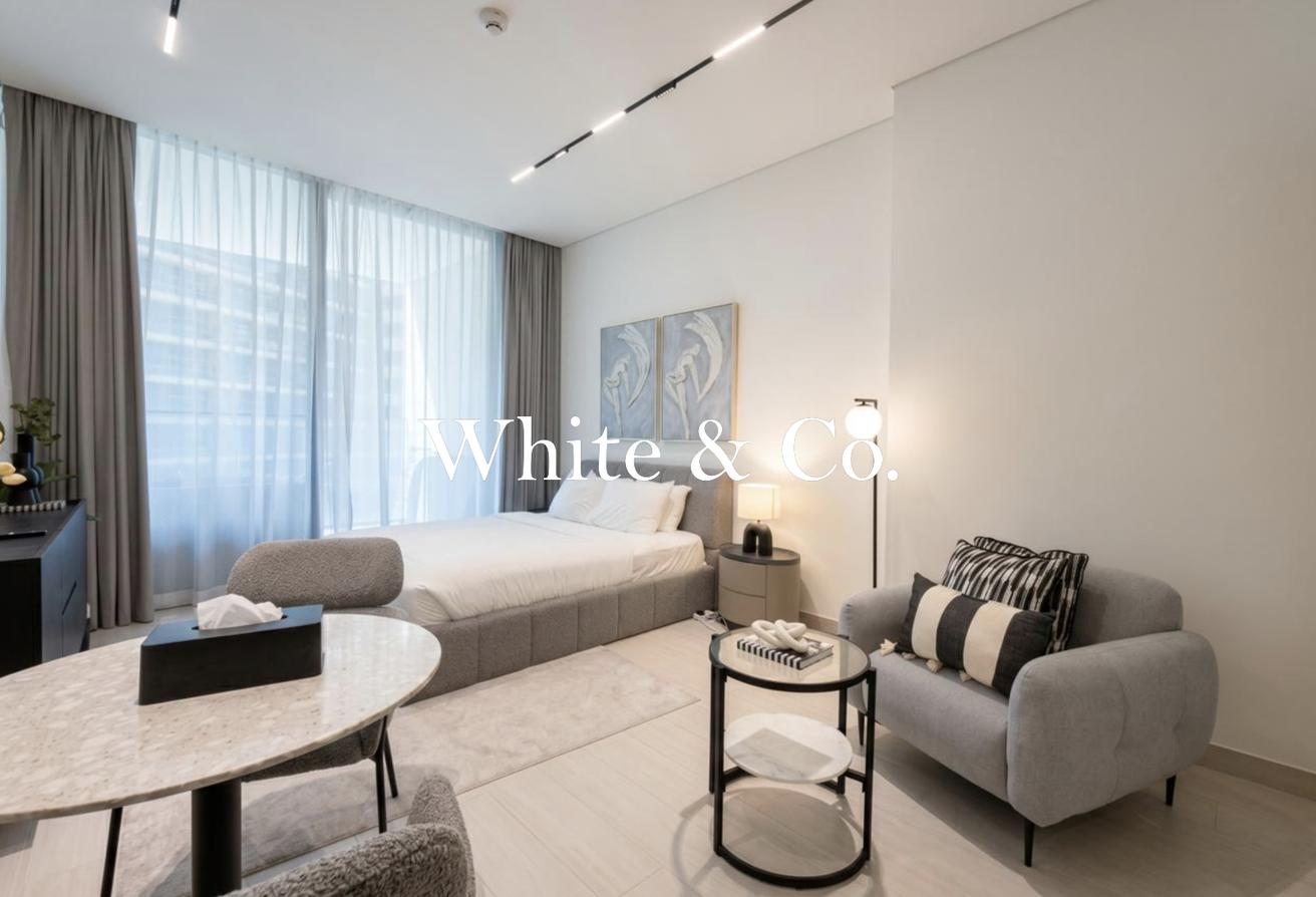 Premium Studio | Bay Square View | Modern photo 4