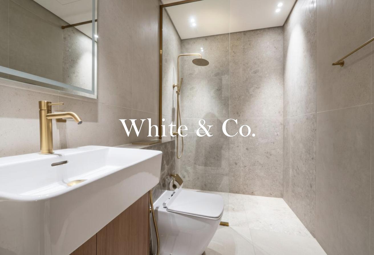 Premium Studio | Bay Square View | Modern photo 14