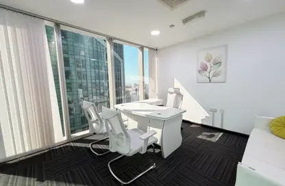 مكتب - استوديو - 1 حمام للايجار في القمة - الخليج التجاري - دبي