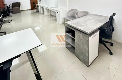 Office Space - Studio for rent in Al Kazim Building - Karama Park Area - Al Karama - Dubai