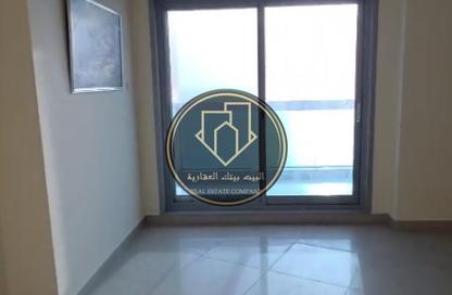شقة - 2 غرف نوم - 3 حمامات للايجار في برج الكورنيش - طريق كورنيش عجمان - عجمان شقة - 2 غرف نوم - 3 حمامات للايجار في برج الكورنيش - طريق كورنيش عجمان - عجمان