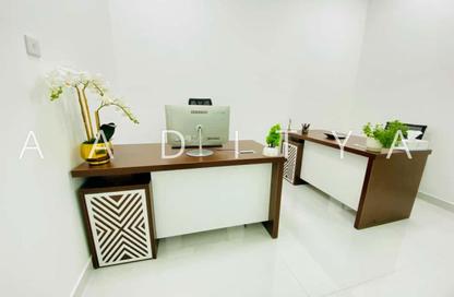 Office Space - Studio - 1 Bathroom for rent in Red Avenue - Al Garhoud - Dubai Office Space - Studio - 1 Bathroom for rent in Red Avenue - Al Garhoud - Dubai