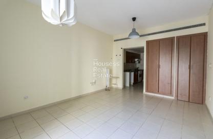 Apartment - Studio - 1 for sale in Al Dhafra 4 - Al Dhafra - Greens - Dubai Apartment - Studio - 1 for sale in Al Dhafra 4 - Al Dhafra - Greens - Dubai