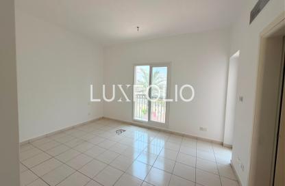 Villa - 3 Bedrooms - 4 Bathrooms for rent in Springs 1 - The Springs - Dubai Villa - 3 Bedrooms - 4 Bathrooms for rent in Springs 1 - The Springs - Dubai