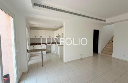 Villa - 3 Bedrooms - 4 Bathrooms for rent in Springs 1 - The Springs - Dubai Villa - 3 Bedrooms - 4 Bathrooms for rent in Springs 1 - The Springs - Dubai