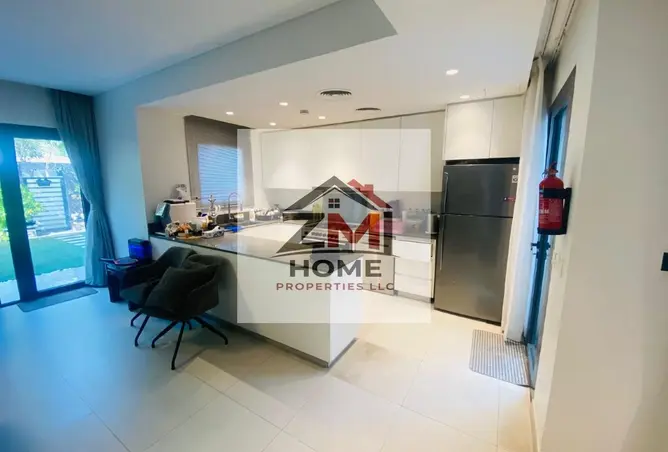 105555301 - Property Image 3