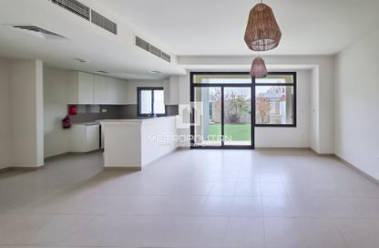 Townhouse - 3 - 4 for sale in Noor Townhouses - Town Square - Dubai