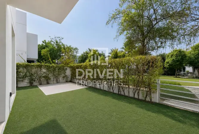 151923390 - Property Image 3