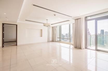 Apartment - 2 - 3 for rent in Boulevard Point - Downtown Dubai - Dubai