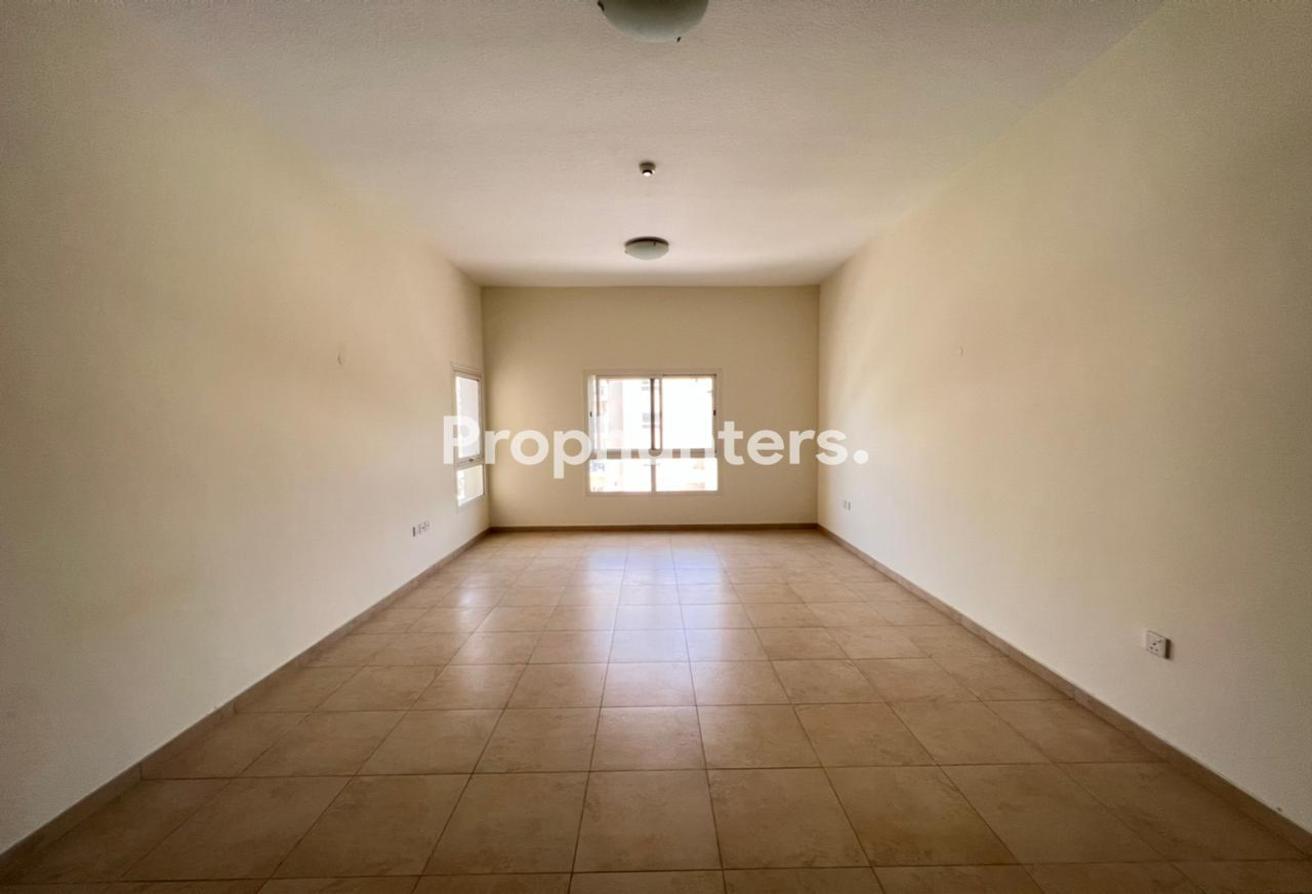 Inner Circle | Near Pool & Park | Ready To Move photo 4