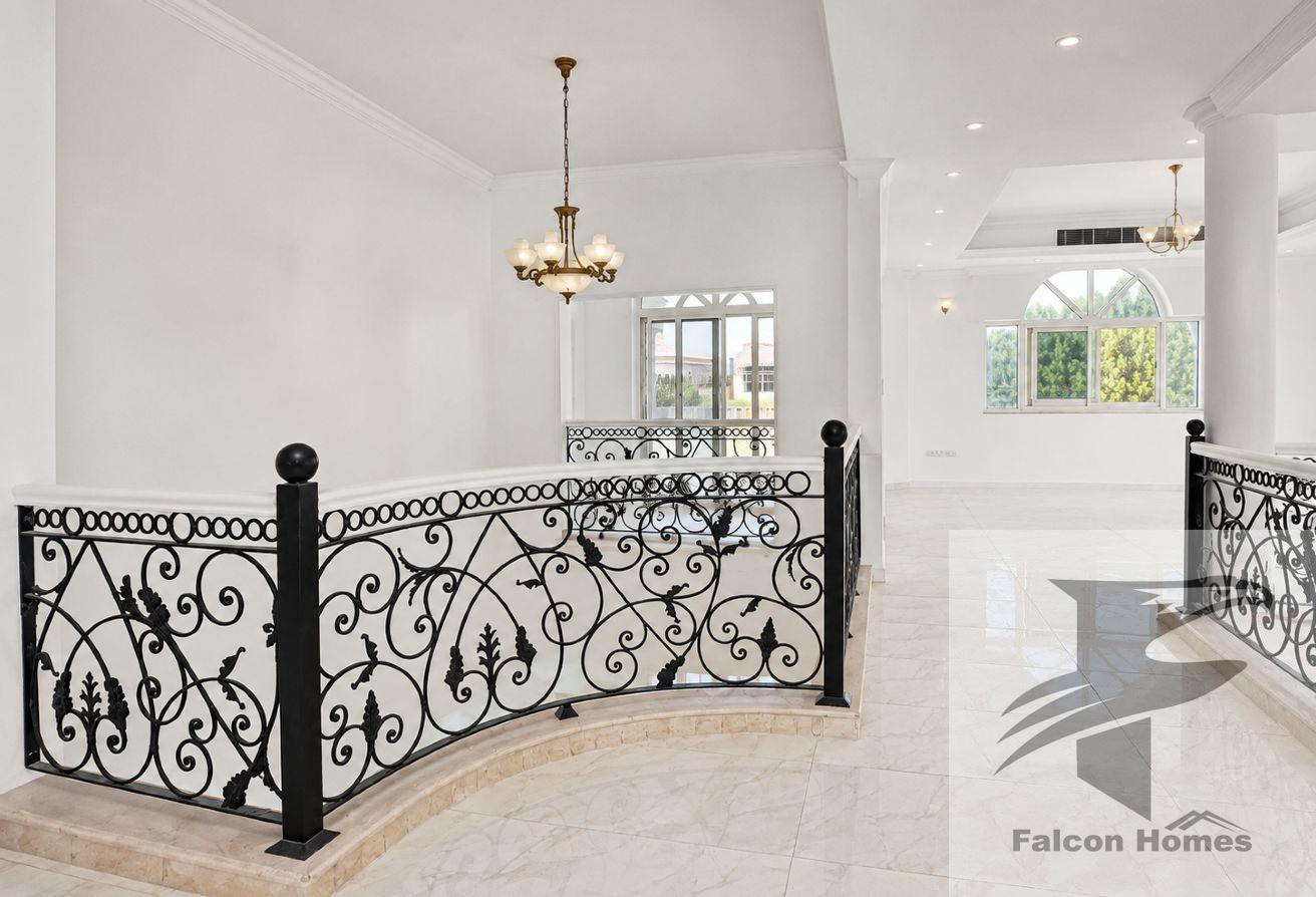 Spacious 5BR Villa | Private pool and Big Garden photo 14