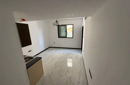 Apartment - Studio - 1 Bathroom for rent in Al Jurf 2 - Al Jurf - Ajman Downtown - Ajman