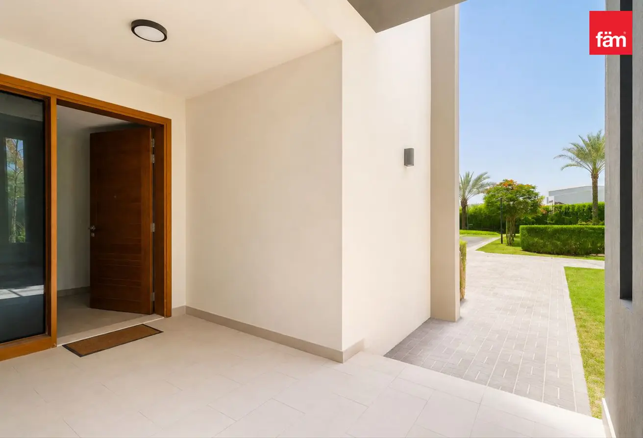 161432998 - Property Main Image