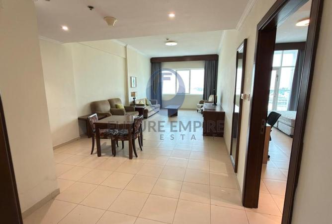 98710419 - Property Image 2