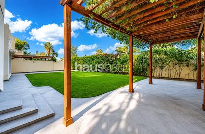 Villa - 4 Bedrooms - 5 Bathrooms for sale in Meadows 2 - Meadows - Dubai