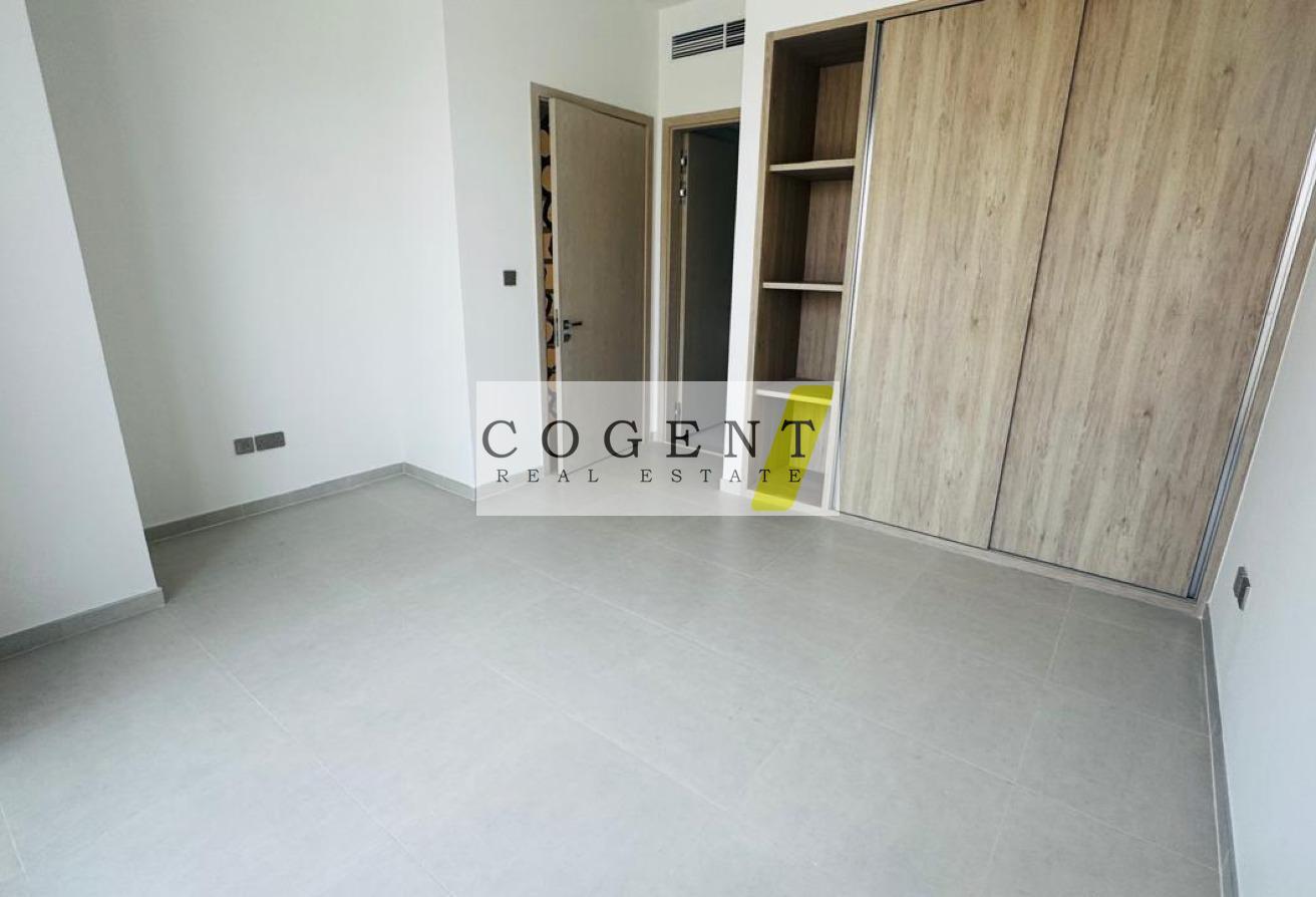 Standalone villa | Huge Plot | On Green Belt photo 17