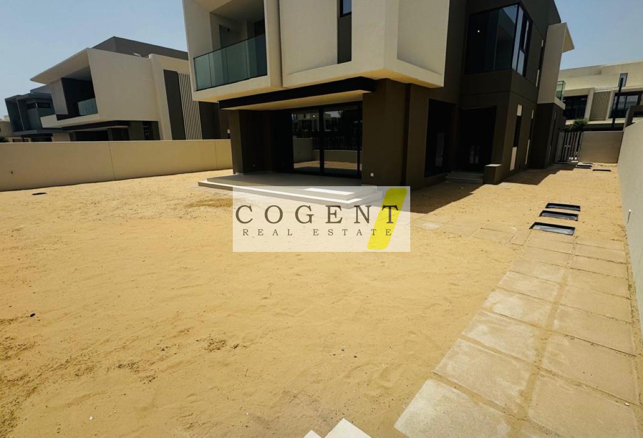 Standalone villa | Huge Plot | On Green Belt photo 29