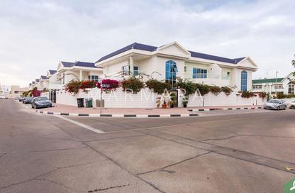 Villa - 5 Bedrooms - 5 Bathrooms for rent in Al Manara - Dubai
