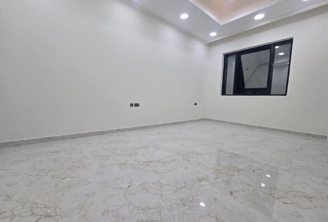 16211035 - Property Image 2