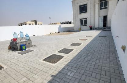 Villa - 4 Bedrooms - 5 Bathrooms for rent in Al Tay East - Al Suyoh - Sharjah Villa - 4 Bedrooms - 5 Bathrooms for rent in Al Tay East - Al Suyoh - Sharjah