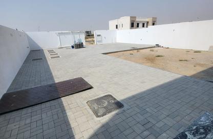 Villa - 4 Bedrooms - 5 Bathrooms for rent in Al Tay East - Al Suyoh - Sharjah