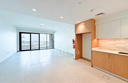 Apartment - 2 - 2 for rent in Seagate Building 3 - Seagate - Mina Rashid - Dubai