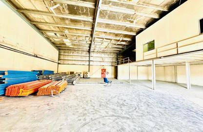 Warehouse - Studio for rent in Dubai Investment Park (DIP) - Dubai