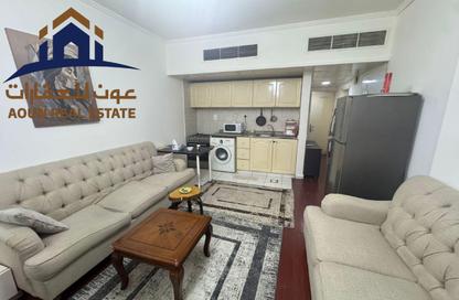 Apartment - 1 Bedroom - 2 Bathrooms for rent in Manazil Tower 5 - Al Taawun Street - Al Taawun - Sharjah
