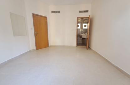 Apartment - 1 - 2 for rent in Fire Station Road - Muwaileh - Sharjah