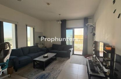 Apartment - 1 Bedroom - 1 Bathroom for rent in Hayat Boulevard 1A - Hayat Boulevard 1 - Hayat Boulevard - Town Square - Dubai