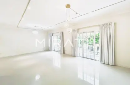 فيلا - 4 غرف نوم - 5 حمامات للايجار في فلل البرشاء 1 - البرشاء 1 - البرشاء - دبي