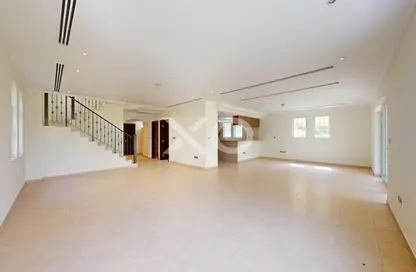 Villa - 4 Bedrooms - 5 Bathrooms for rent in District 9 - Royal Park - Jumeirah Park - Dubai