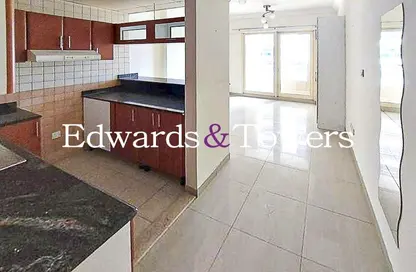 Apartment - 1 Bathroom for rent in Manchester Tower - Dubai Marina - Dubai