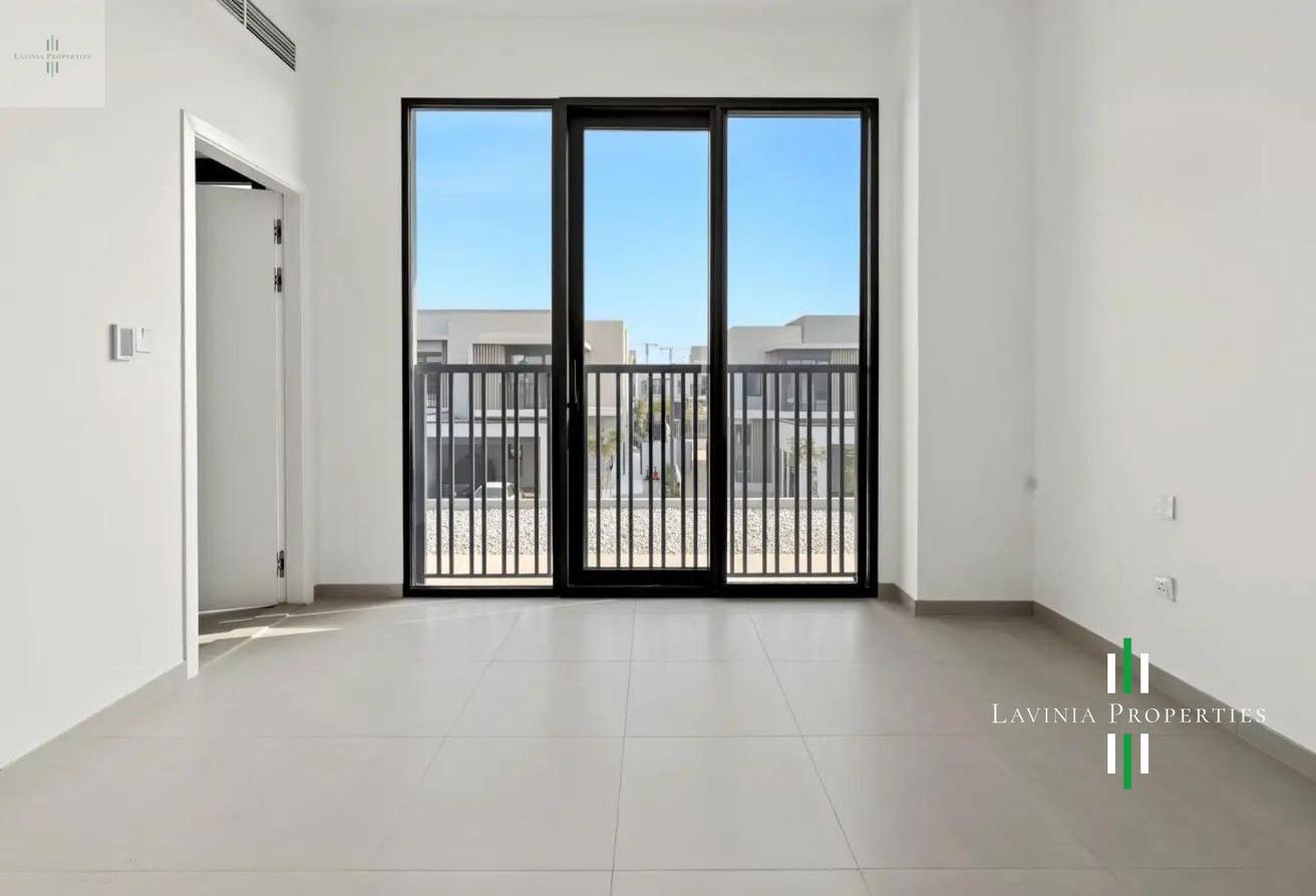 BRAND NEW |ONE MONTH FREE | PRIME LOCATION photo 4