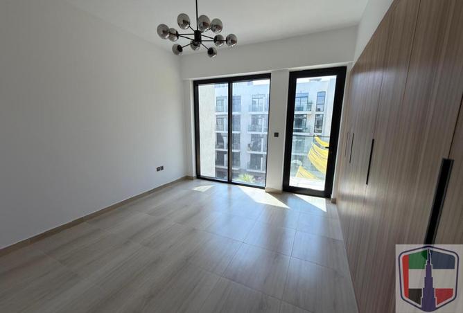 AVAILABLE I MID FLOOR I SEMI FURNISHED I JVC I photo 3