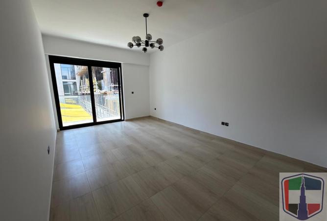 AVAILABLE I MID FLOOR I SEMI FURNISHED I JVC I photo 2