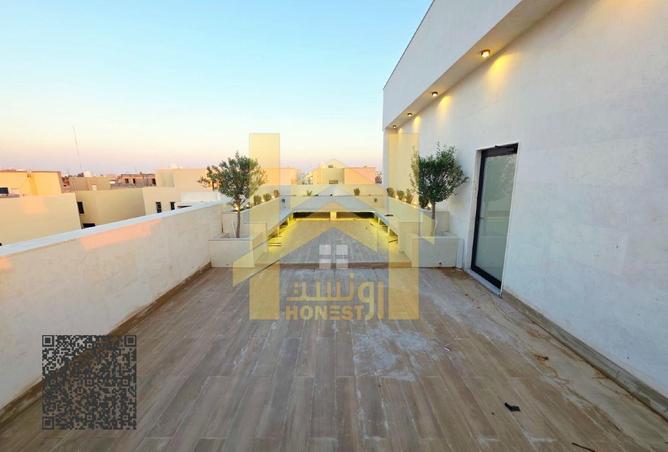 72703930 - Property Image 2