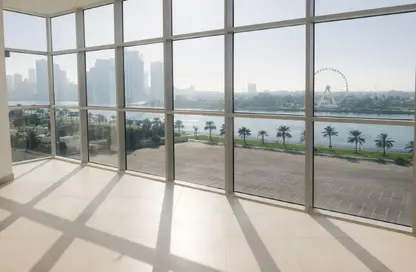 Apartment - 3 Bedrooms - 5 Bathrooms for rent in Crystal Plaza - Al Majaz 1 - Al Majaz - Sharjah