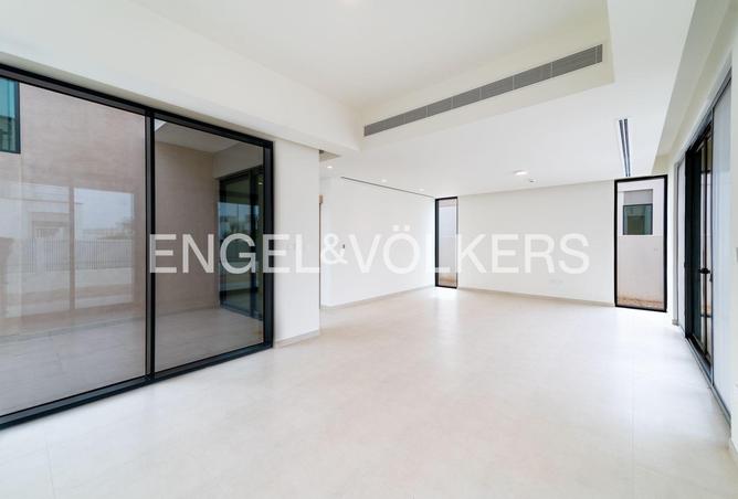 70671136 - صورة العقار 3