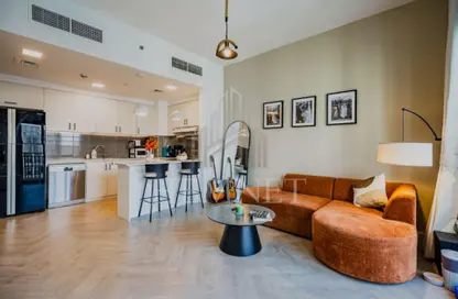 Apartment - 2 Bedrooms - 2 Bathrooms for sale in Hayat Boulevard 1B - Hayat Boulevard 1 - Hayat Boulevard - Town Square - Dubai