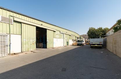 Warehouse - Studio for rent in Al Qusais Industrial Area - Al Qusais - Dubai