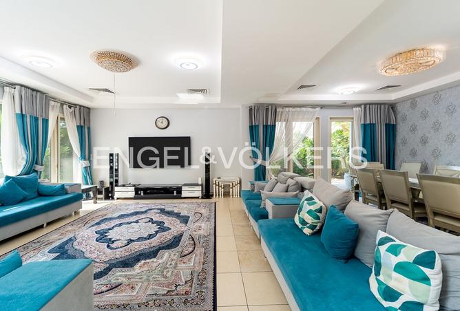 5-bed villa in Saheel 3 — photo 3