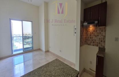 Apartment - Studio - 1 Bathroom for sale in Safeer Tower 2 - Safeer Towers - Business Bay - Dubai